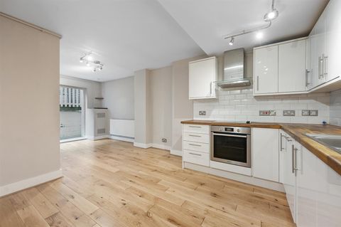Overstone Road, London W6