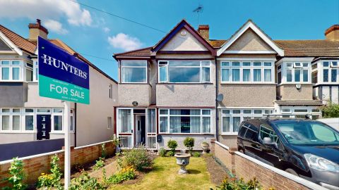 3 bed end terrace house for sale in Grosvenor Road, Dagenham RM8, £ ...