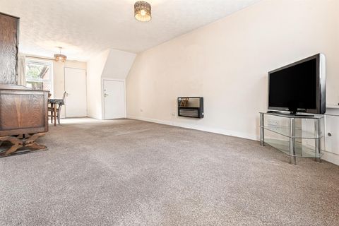 House in Leicester, Aylestone Park - More