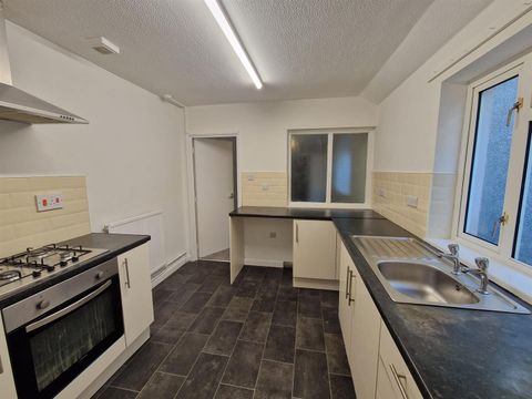 Page Street, Central Swansea SA1, Studio to rent