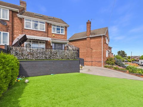 Redland Drive, Beeston, Nottingham, Nottinghamshire NG9 - View 2