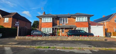 Holmfield Avenue, Leicester LE2