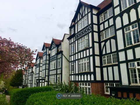 Makepeace Avenue, London N6