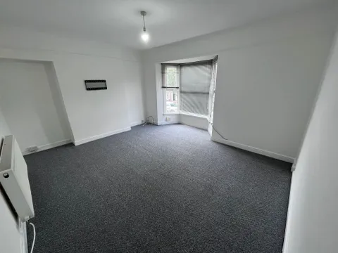 First Floor Flat, St Helens Avenue, Brynmill, Swansea. SA1 - Widok 5