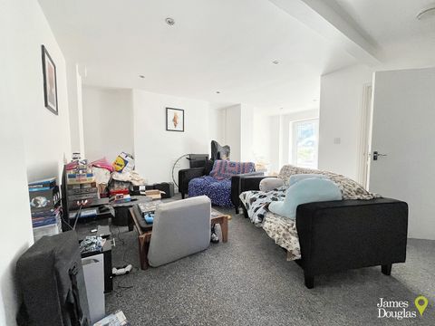 Wordsworth Avenue, Roath, Cardiff CF24 - More
