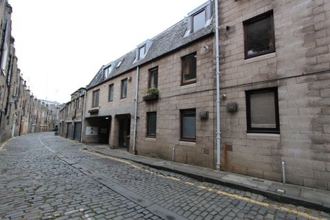 Atholl Crescent Lane, West End, Edinburgh EH3