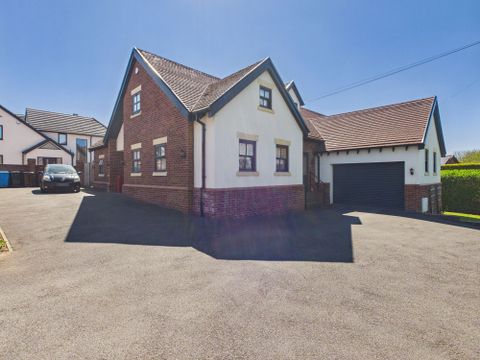 Pastures Hill, Littleover DE23