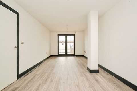 Galleon Way, Cardiff CF10