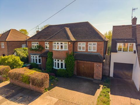 Brookhill Drive, Nottingham NG8