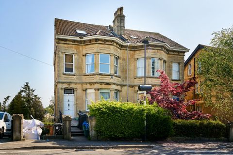 Lower Oldfield Park, Bath BA2