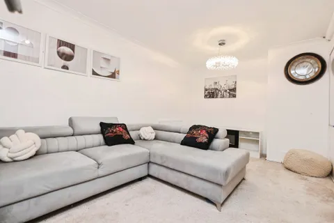House in Birmingham, West Midlands - View 5