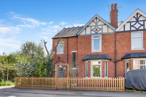 Conway Avenue, Carlton NG4