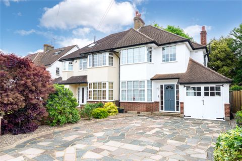 Grange Avenue, Twickenham TW2
