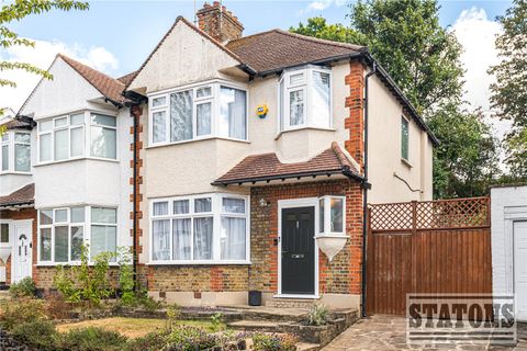 Birley Road, London N20