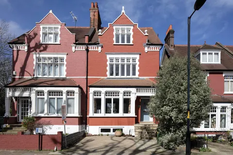 House in London, Denmark Hill, East Dulwich