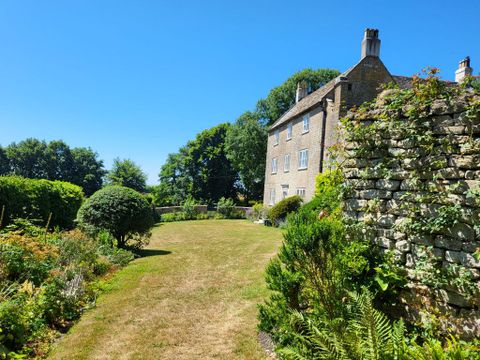 Chilcombe DT6, 6 bed country house to rent, £3,750 pcm - Zoopla