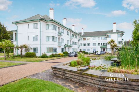Pinner Court, Pinner HA5