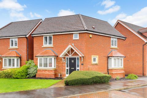 House in Ashfield, Beardall Fields, Hucknall - View 2