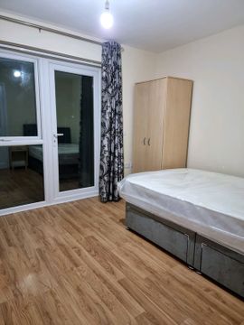 Tarleton Street, Manchester M13, Room to rent