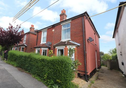 House in Eastleigh, Netley Hill, Hedge End - View 2