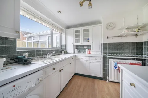 House in Nottingham, Bramcote - View 5