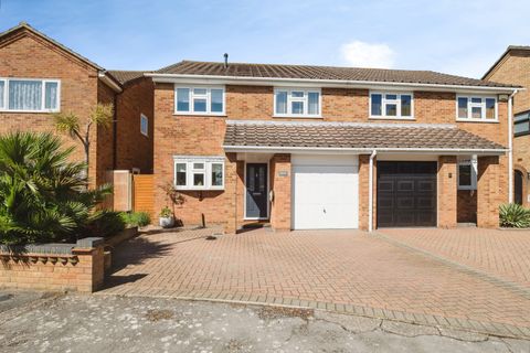 Ilfracombe Crescent, Hornchurch RM12