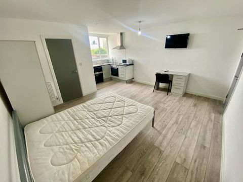 Off Hawthorne Avenue, Uplands, Swansea SA2