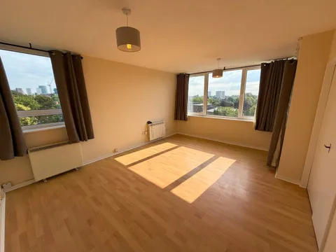 Apartment in Birmingham, West Midlands - View 5