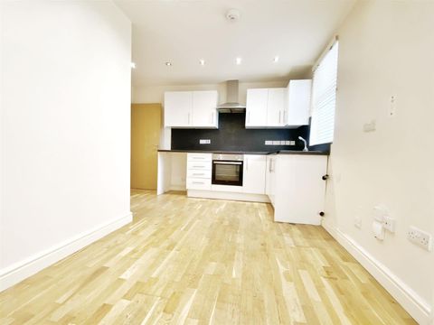 Percy Road, London N12
