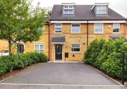 Red Cedar Close, Manchester