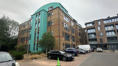 Brindley Place, Uxbridge UB8