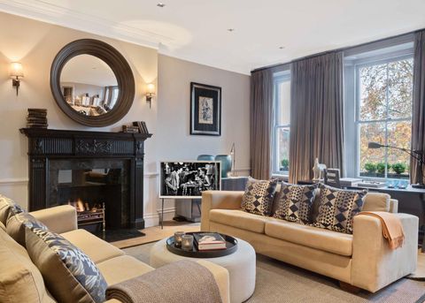 Cadogan Square SW1X