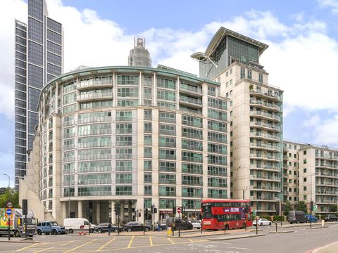 St George Wharf, Vauxhall, London SW8