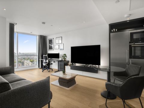 Biscayne Avenue, London E14
