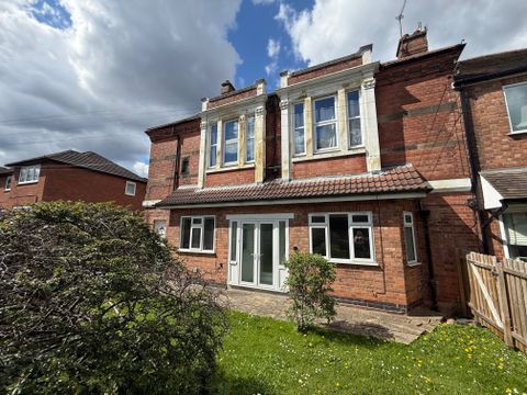Mapperley Road, Nottingham NG3, Studio to rent