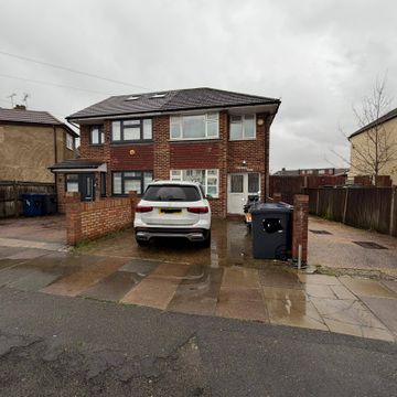 Lawson Road, Southall UB1