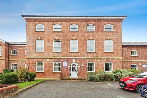 George Roche Road, Canterbury, Kent CT1, 3 bed flat for sale, £250,000 ...