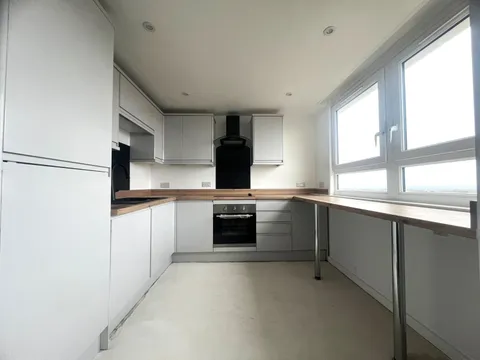 Apartment in Southampton, Hightown