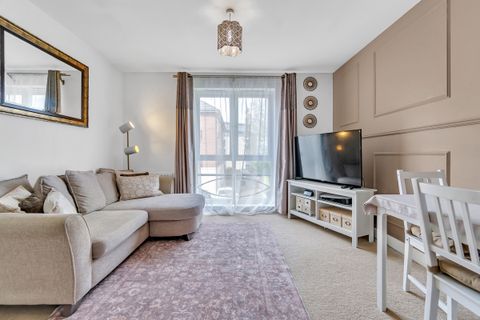 East Fields Road, Bristol, 1 BS16