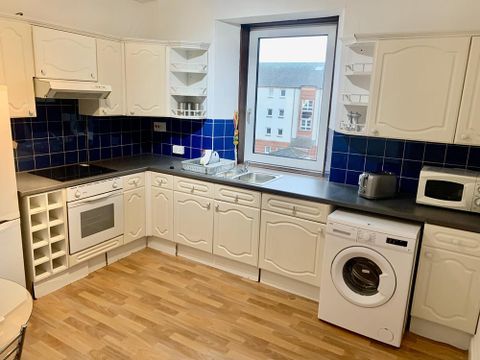 Apartment in Aberdeen, George Street - View 2