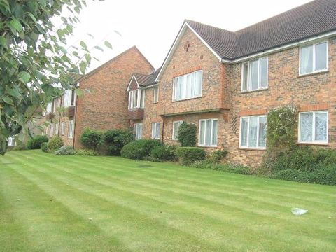 Hillside Gardens, Barnet EN5