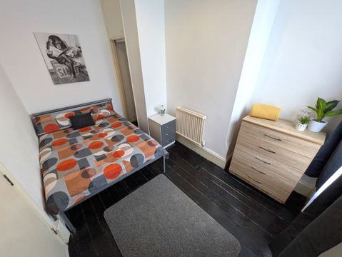 Alfreton Road, Nottingham NG7, Room to rent