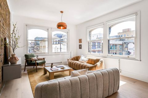 Rivington Street, London EC2A