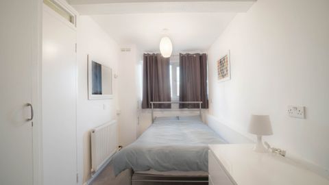 Wager Street, London E3, Room to rent
