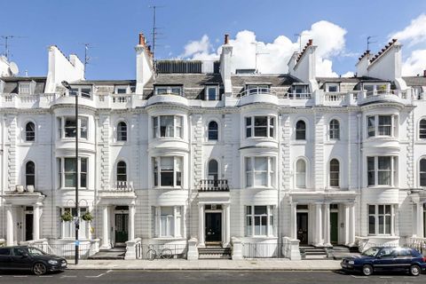 Gloucester Terrace, Hyde Park W2