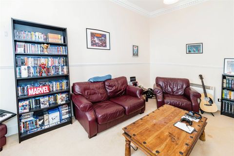 Apartment in Southampton - More