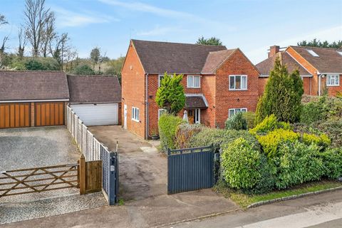 London Road, Loughton, Milton Keynes MK5, 4 bed detached house for sale ...