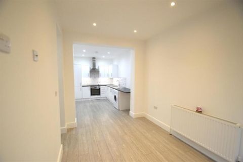 Station Lane, Hornchurch RM12