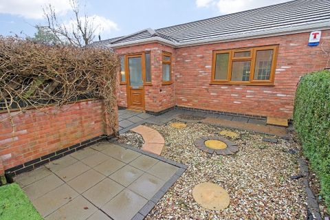 Church Road, Aylestone LE2 – další