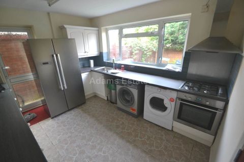Wokingham Road, Reading RG6